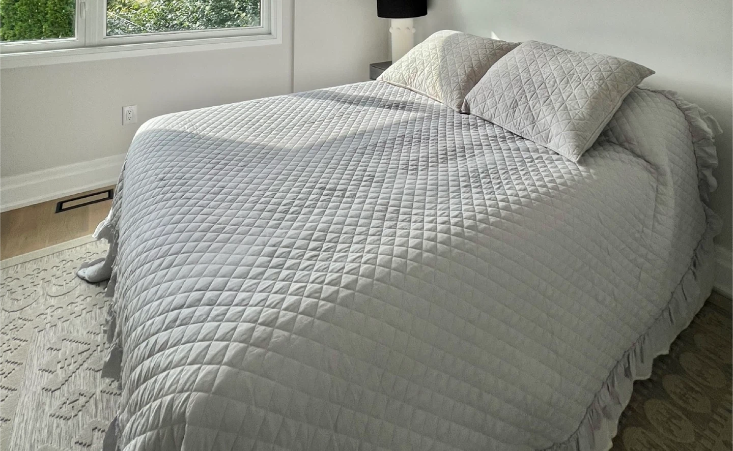 Quilted Bedspread - Light Grey