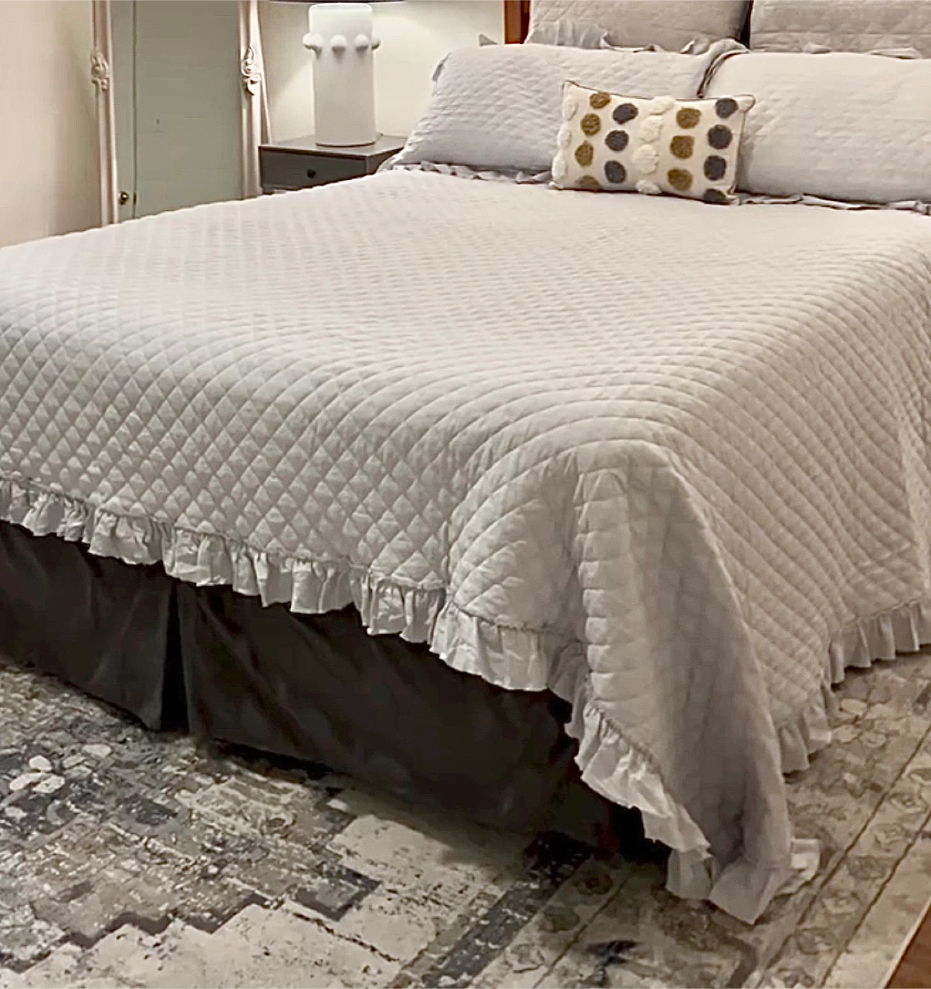 Quilted Bedspread - Light Grey - photo 4