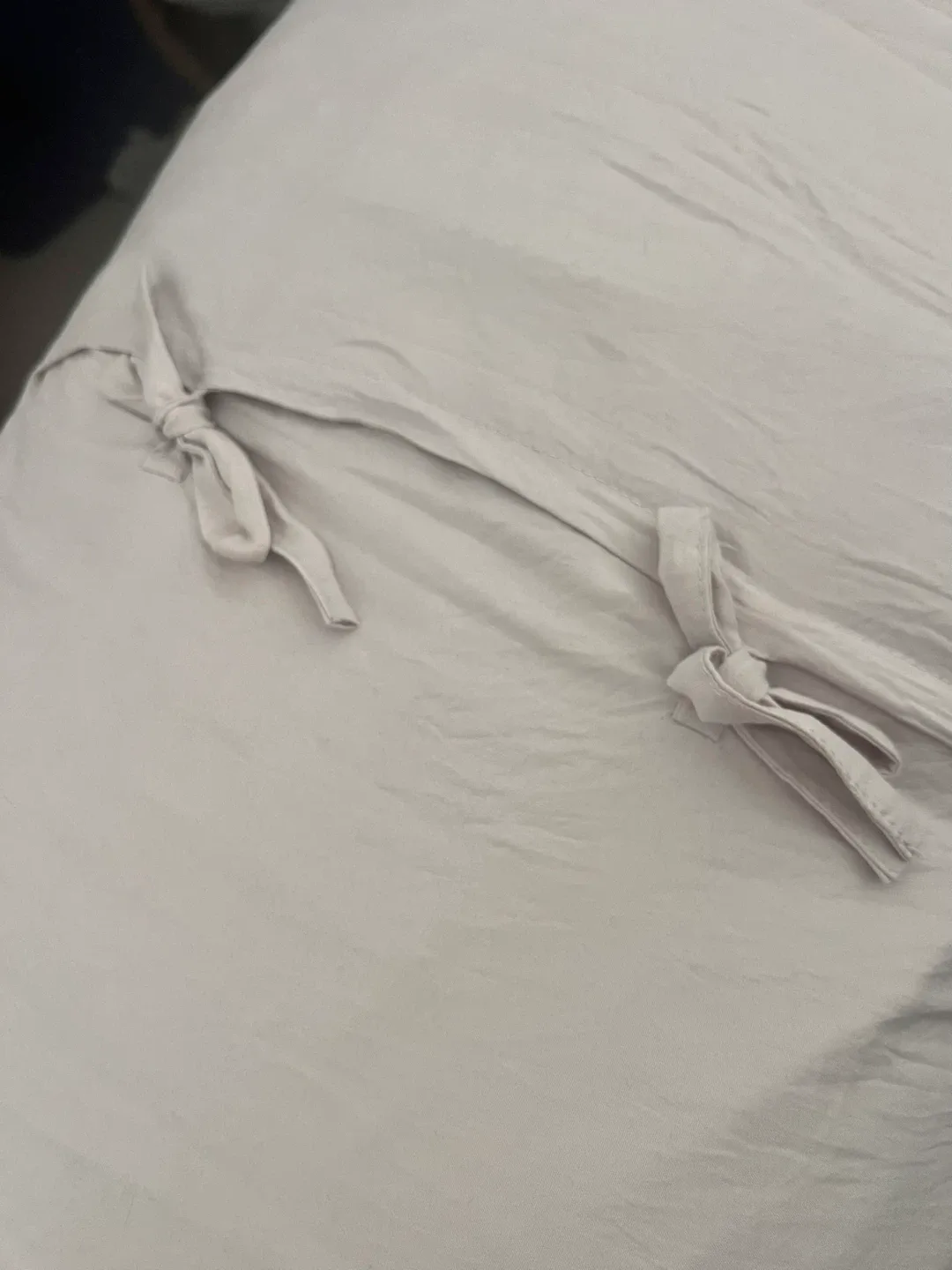 Quilted Bedspread - Light Grey image indicator(7)