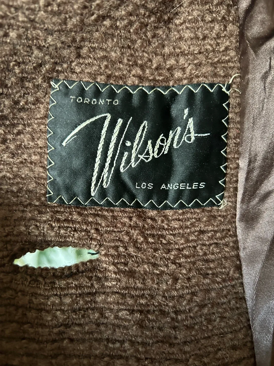 Stunning Vintage Brown Coat with Fur Collar image indicator(4)