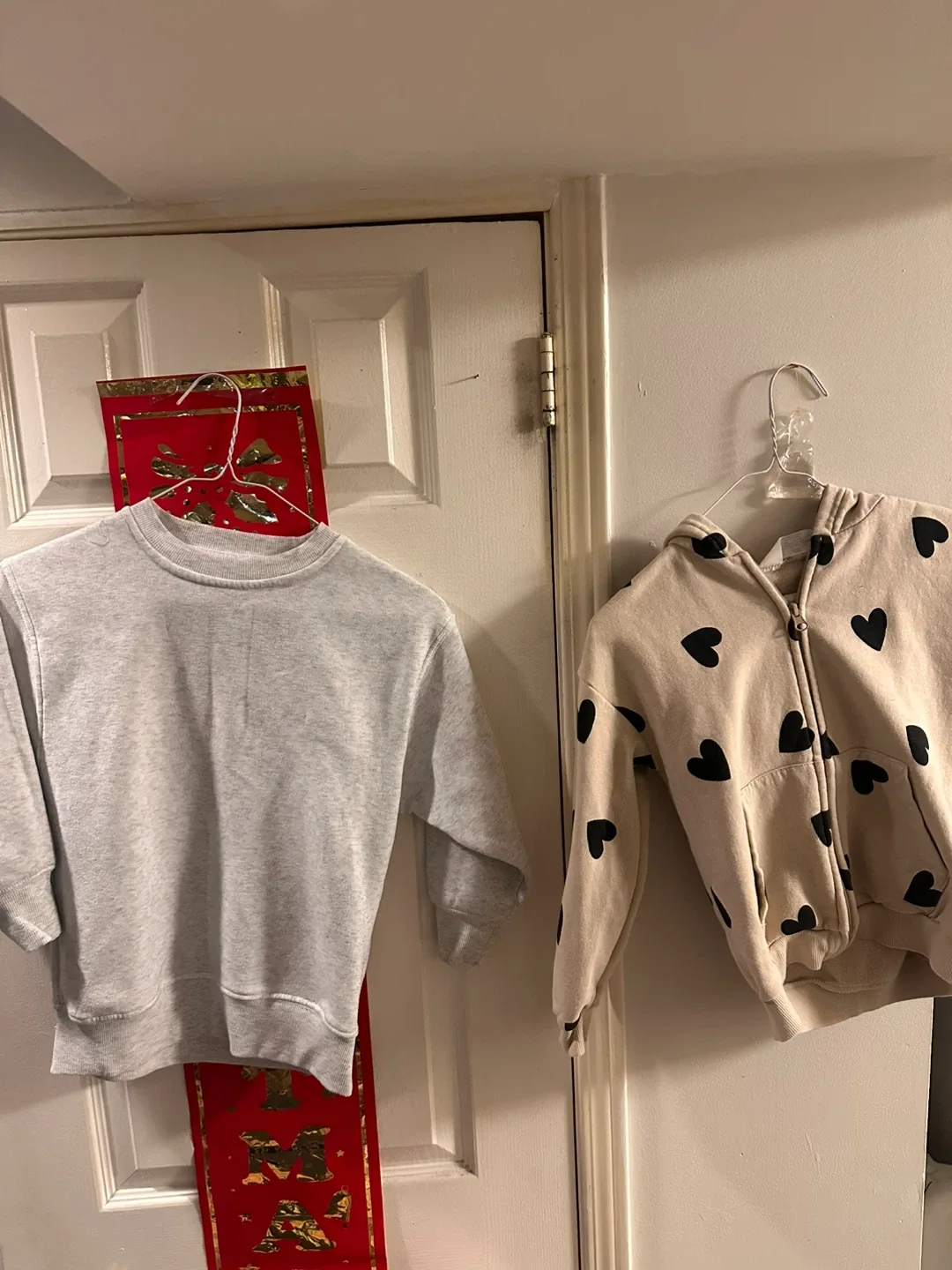 9 Kids' Clothing Bundle - Size 6 image indicator(2)