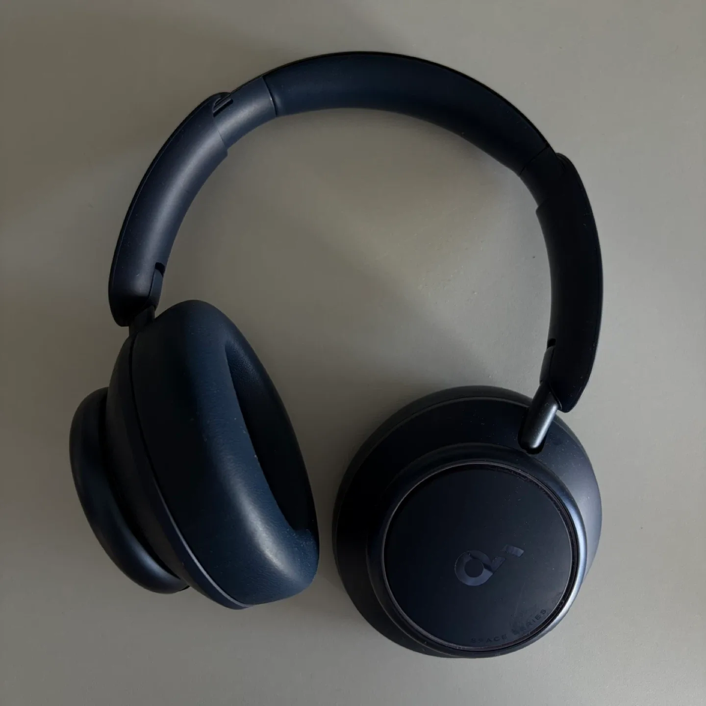 Soundcore Space Q45 Noise Cancelling Headphones image indicator(2)