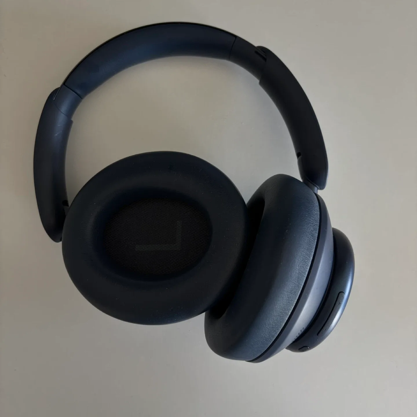 Soundcore Space Q45 Noise Cancelling Headphones image indicator(3)