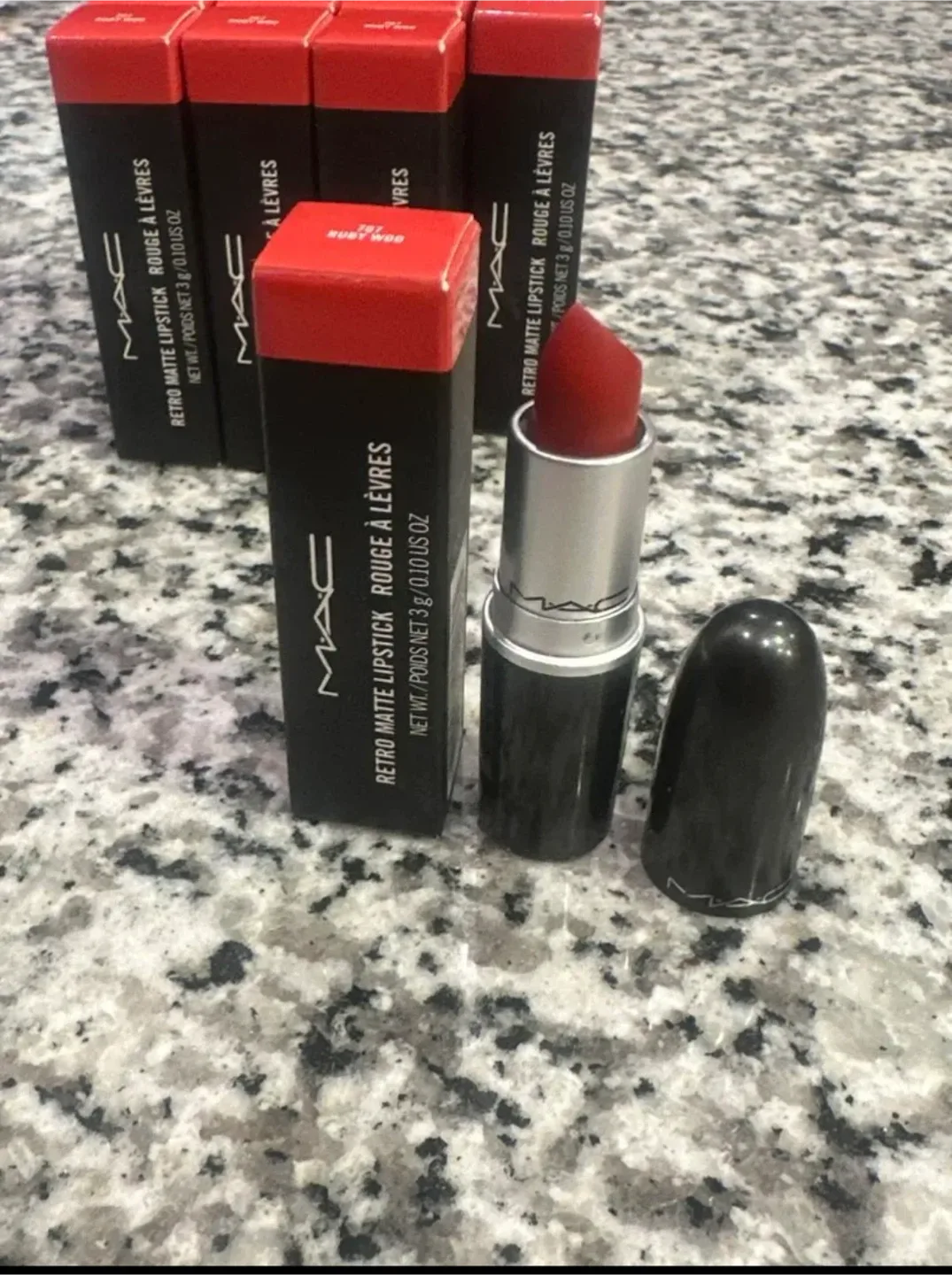Provisional Mac lipsticks and Mac lipsticks Sets image indicator(4)