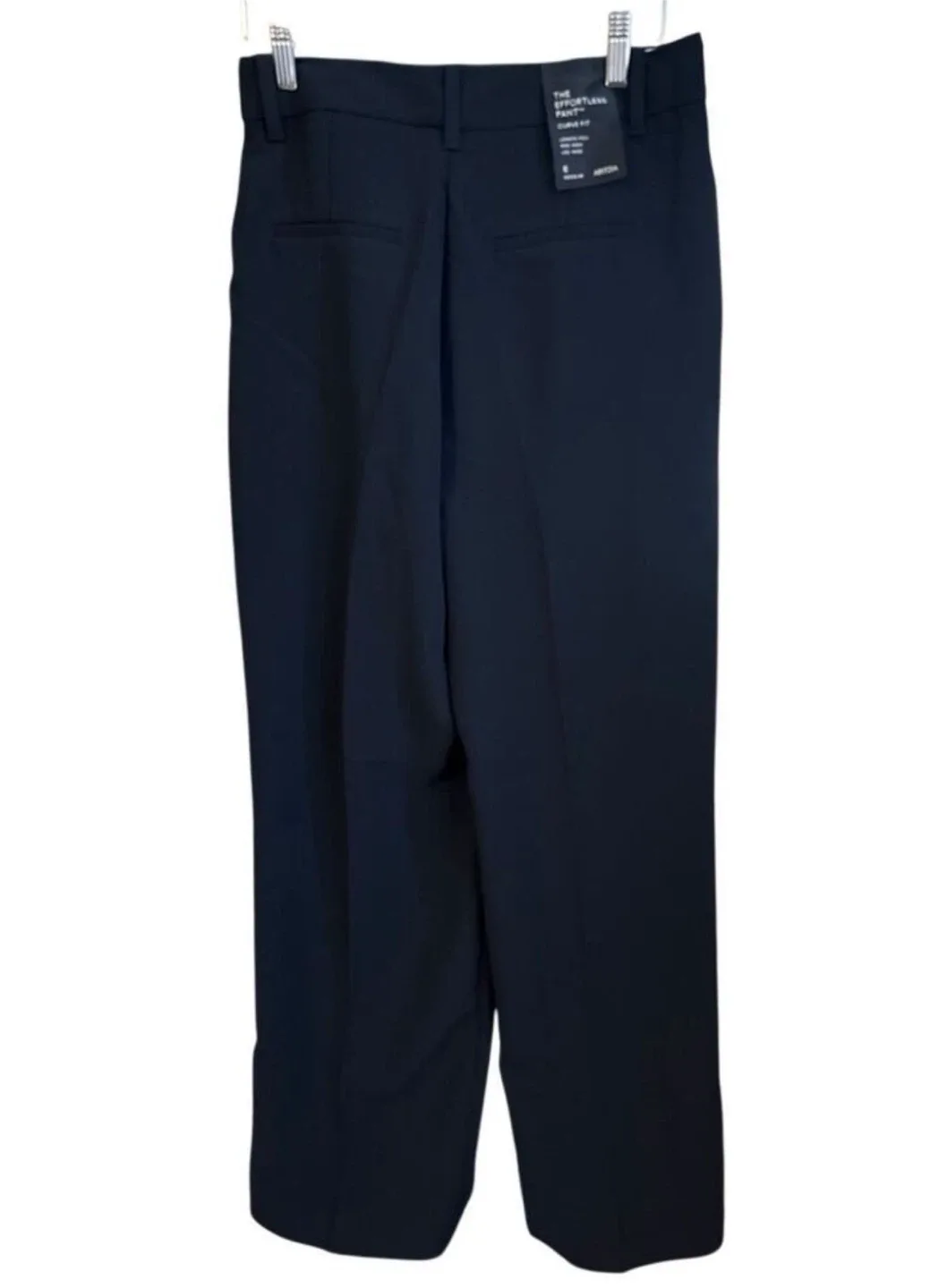 Aritzia Effortless Pant - Size 6 Black image indicator(2)