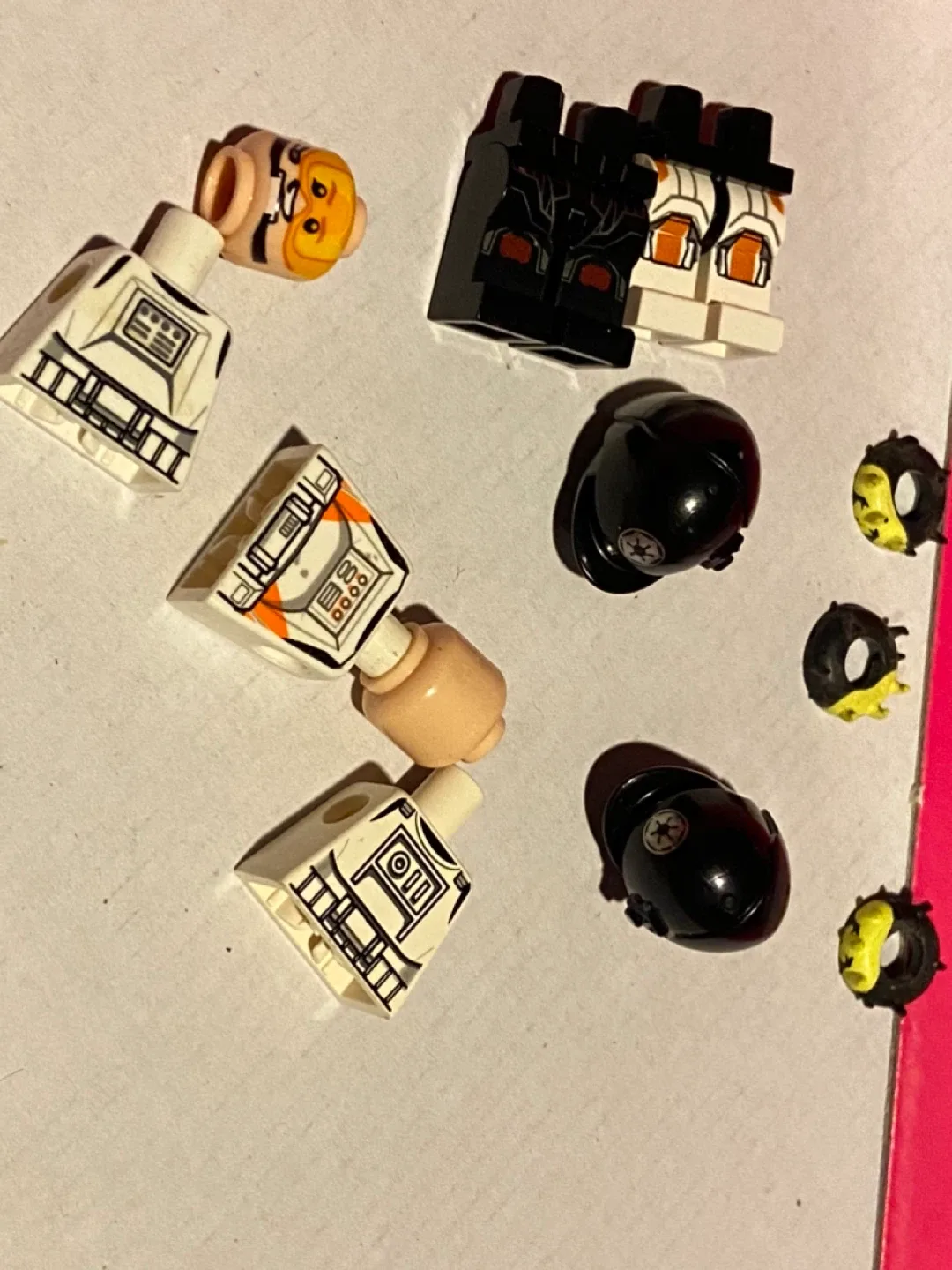 Lego  Star wars Minifigure Parts image indicator(4)