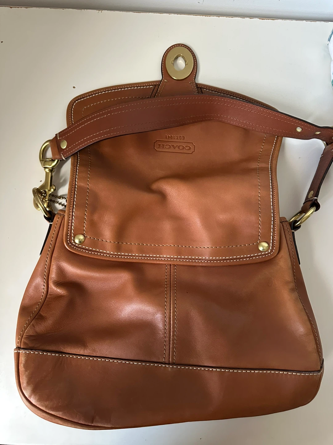 The Coach LARGE F12854 Ali  Caramel turnkey shoulder bag - photo 2