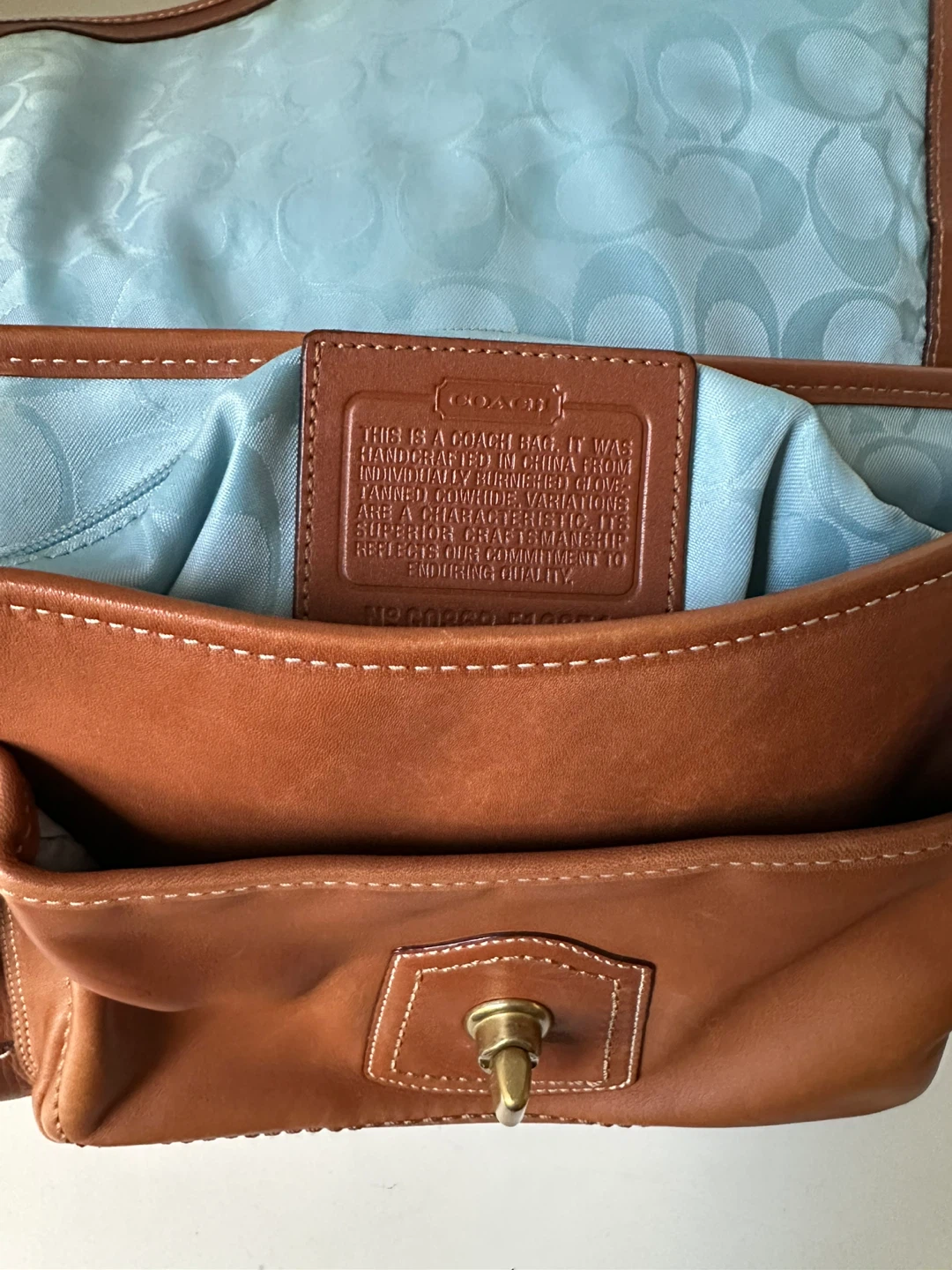 The Coach LARGE F12854 Ali  Caramel turnkey shoulder bag
