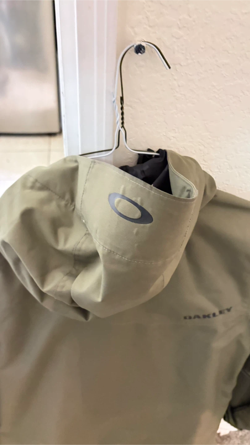 Oakley Jacket - Size S/P - Olive Green - photo 4