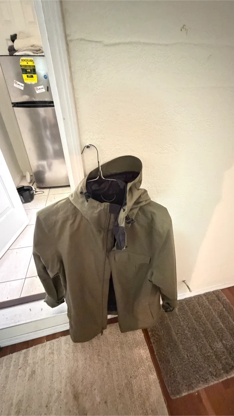 Oakley Jacket - Size S/P - Olive Green
