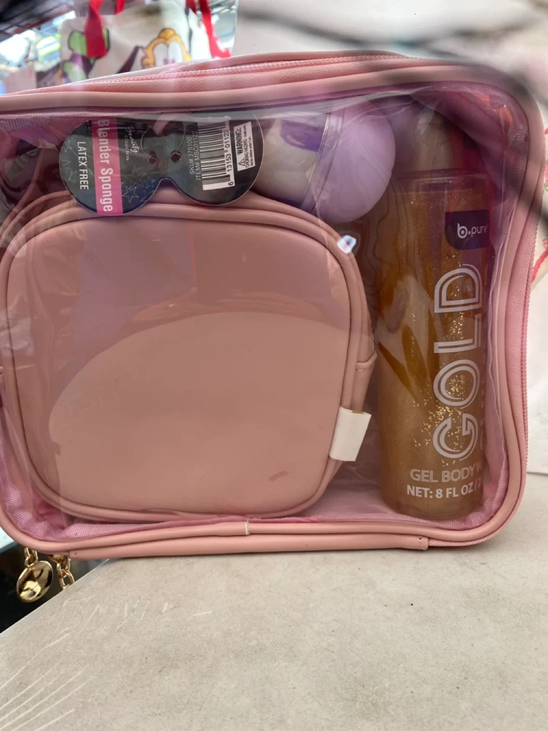 Beauty Collection Blender Sponge & b.pure Gold Gel Body