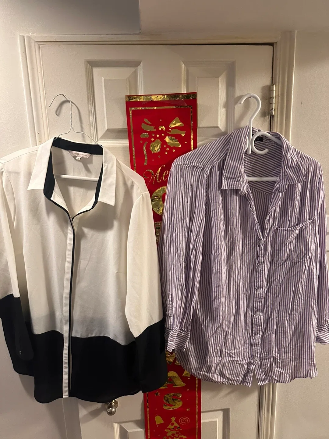 5 Assorted Women's Blouses -  Size L image indicator(3)