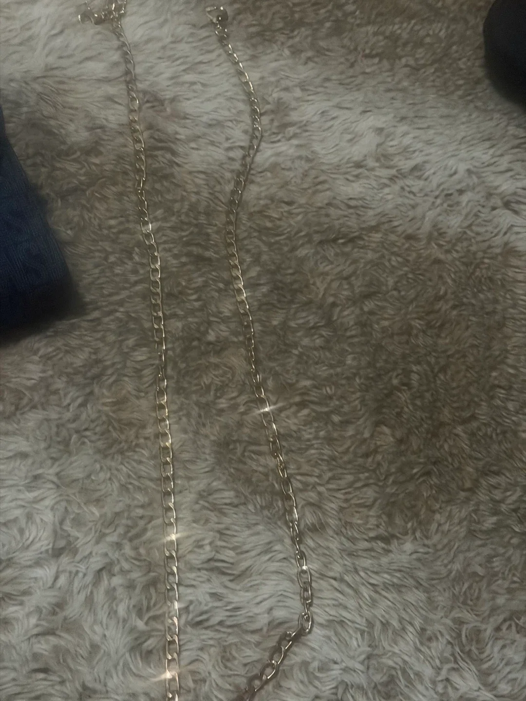 Steve Madden Stylish Black Purse with Gold Chain image indicator(4)