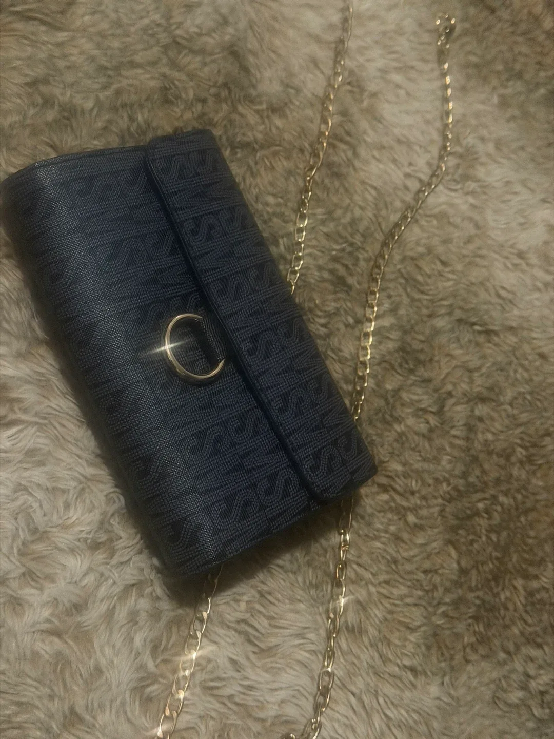 Steve Madden Stylish Black Purse with Gold Chain