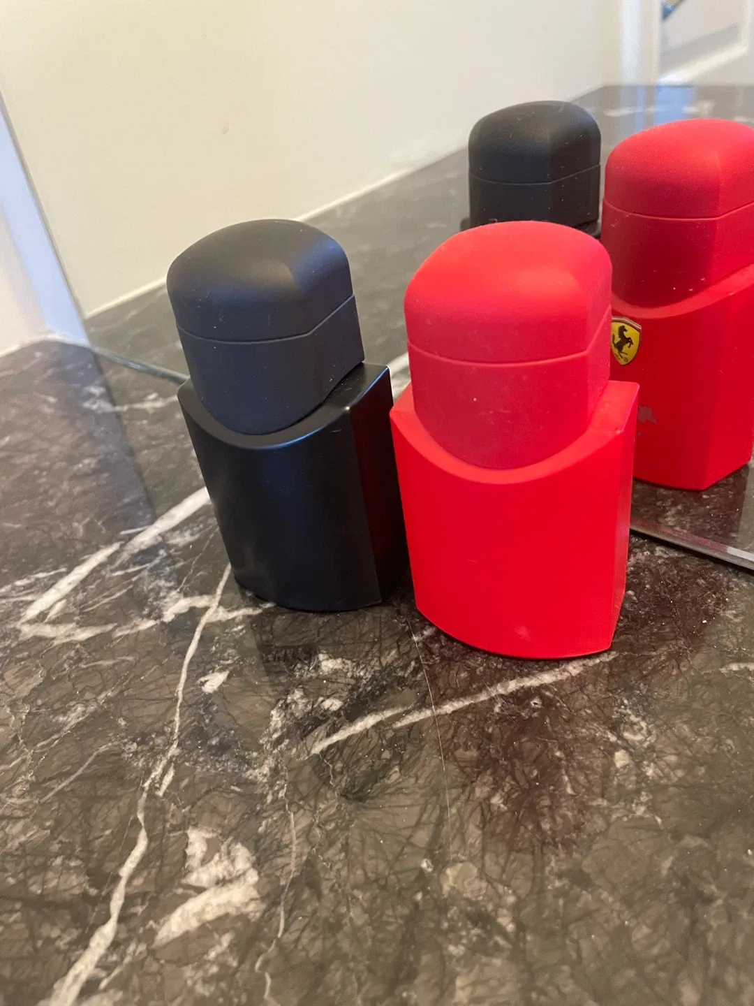 Ferrari Red & Black Eau de Toilette image indicator(5)