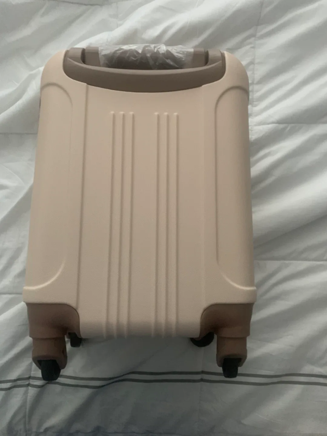Beige Carry-on Suitcase 21 size image indicator(4)