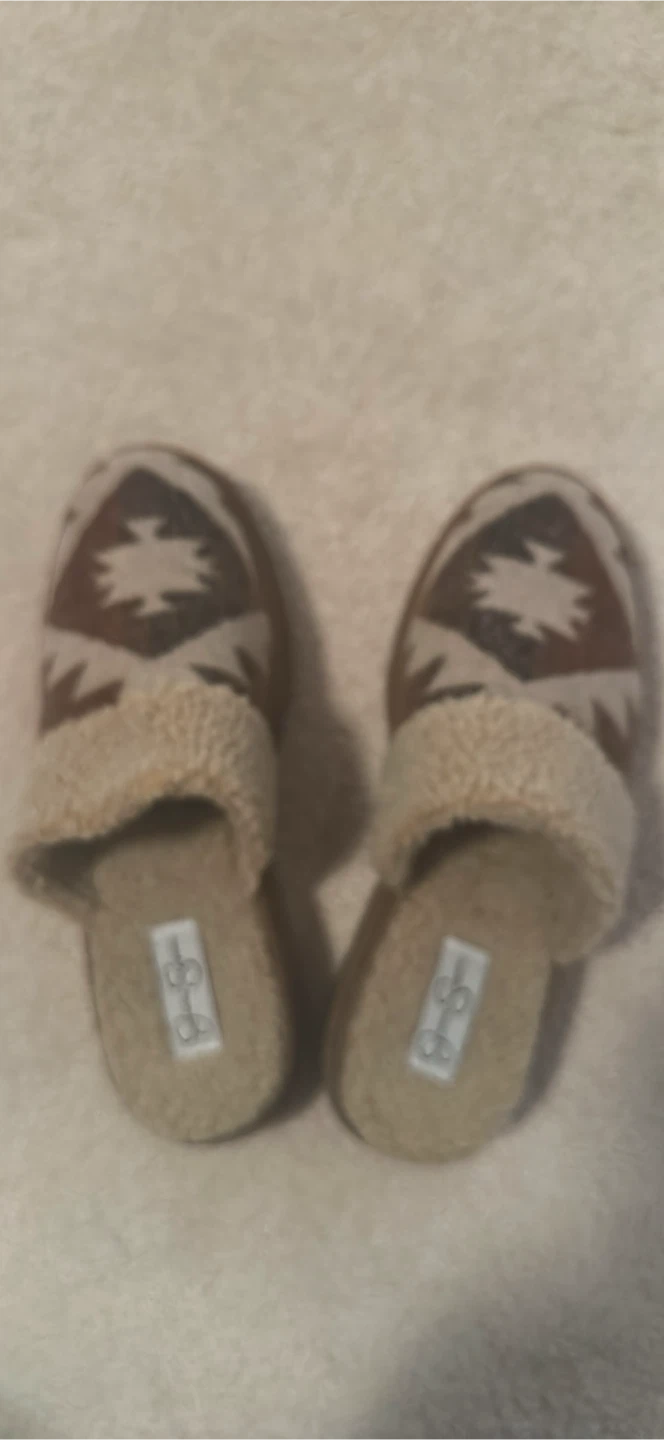 Jessica Simpson Slippers Size 9M - photo 2