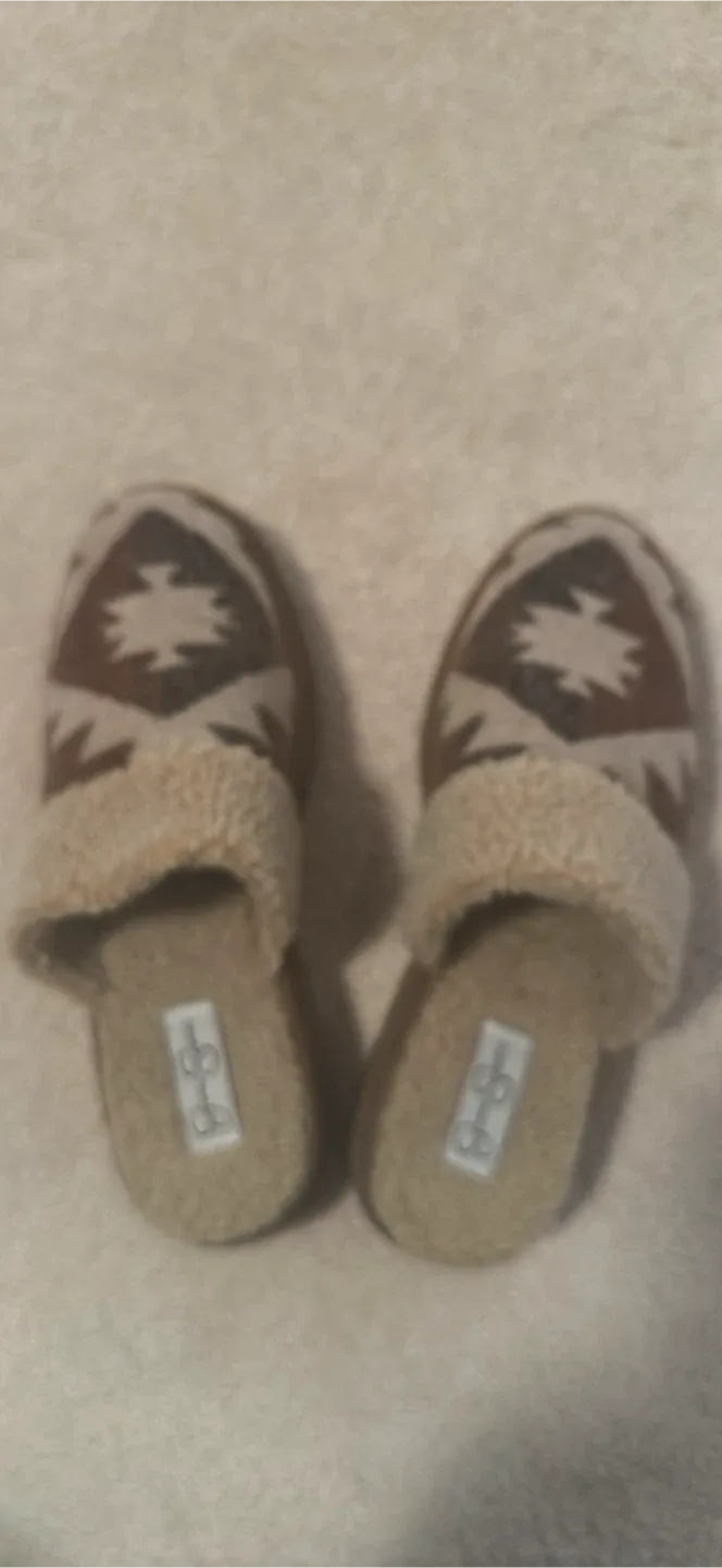 Jessica Simpson Slippers Size 9M image indicator(2)