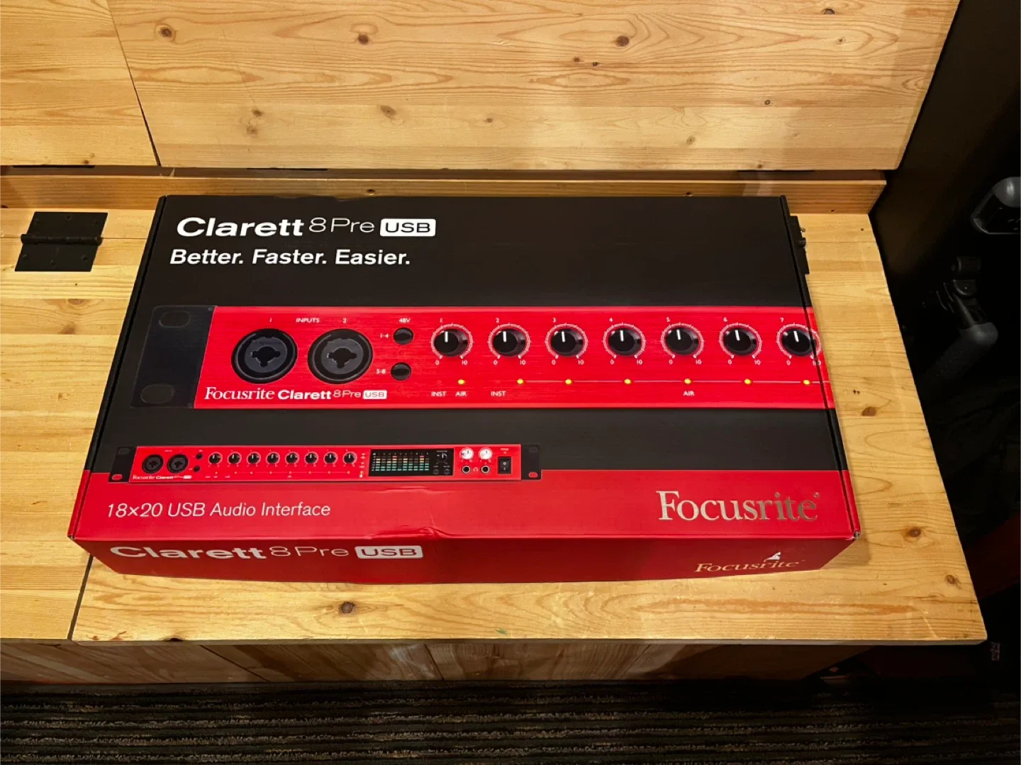 Focusrite Clarett 8Pre USB Audio Interface image indicator(2)