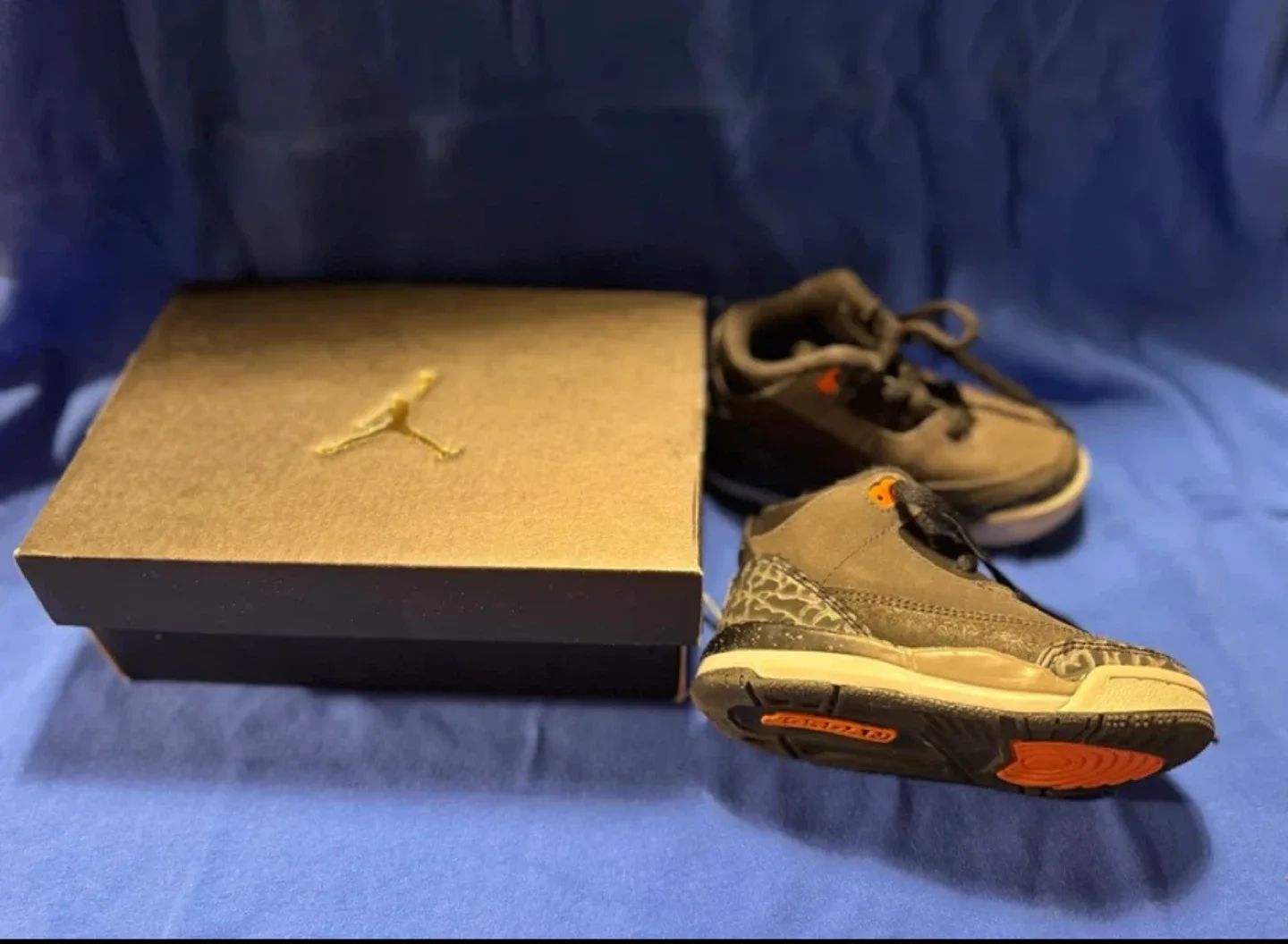 Jordan 3 Retro Black Gold Toddler Shoes