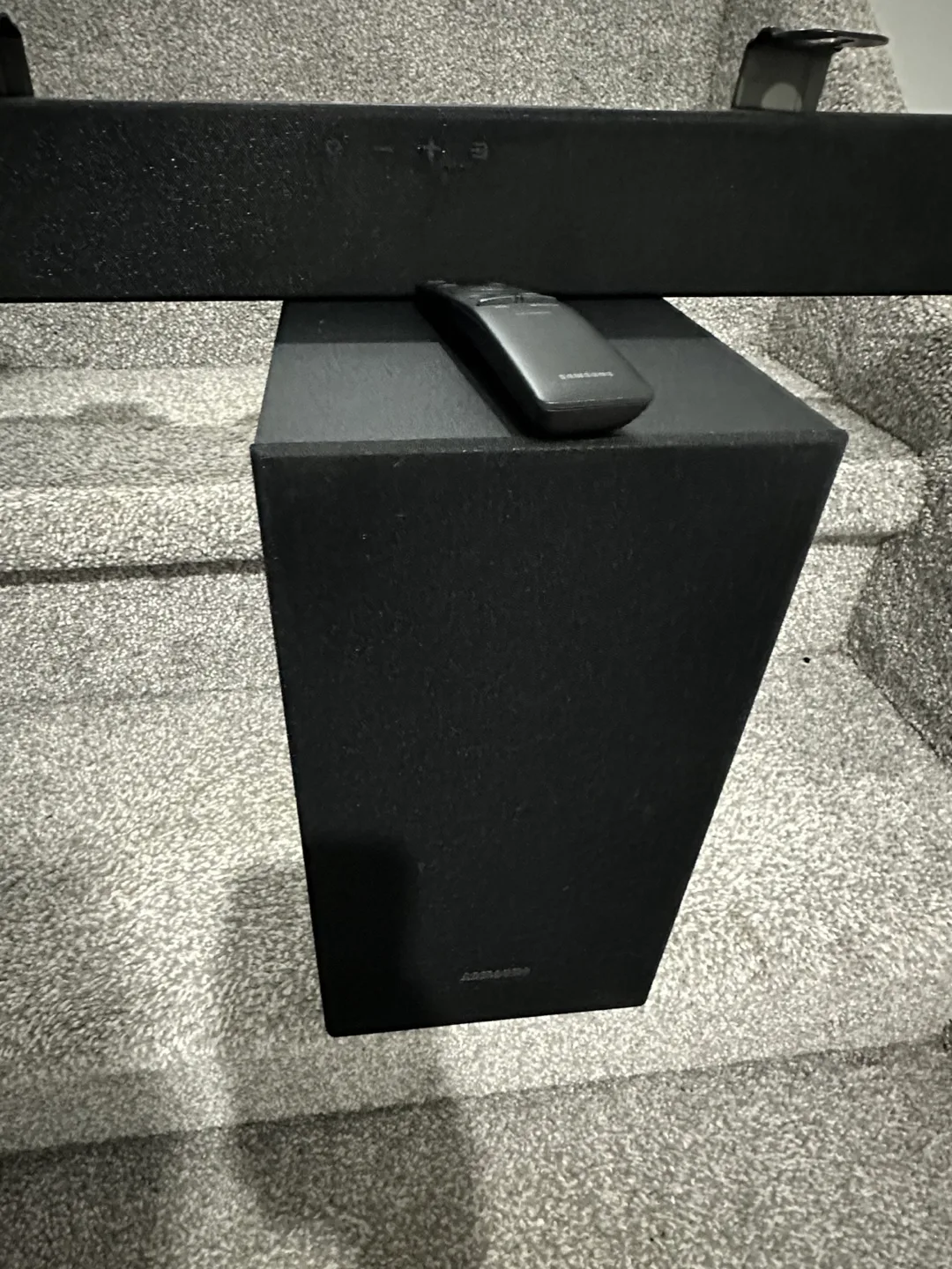 Used Like New – Samsung Sound Bar in a perfect condition. image indicator(2)