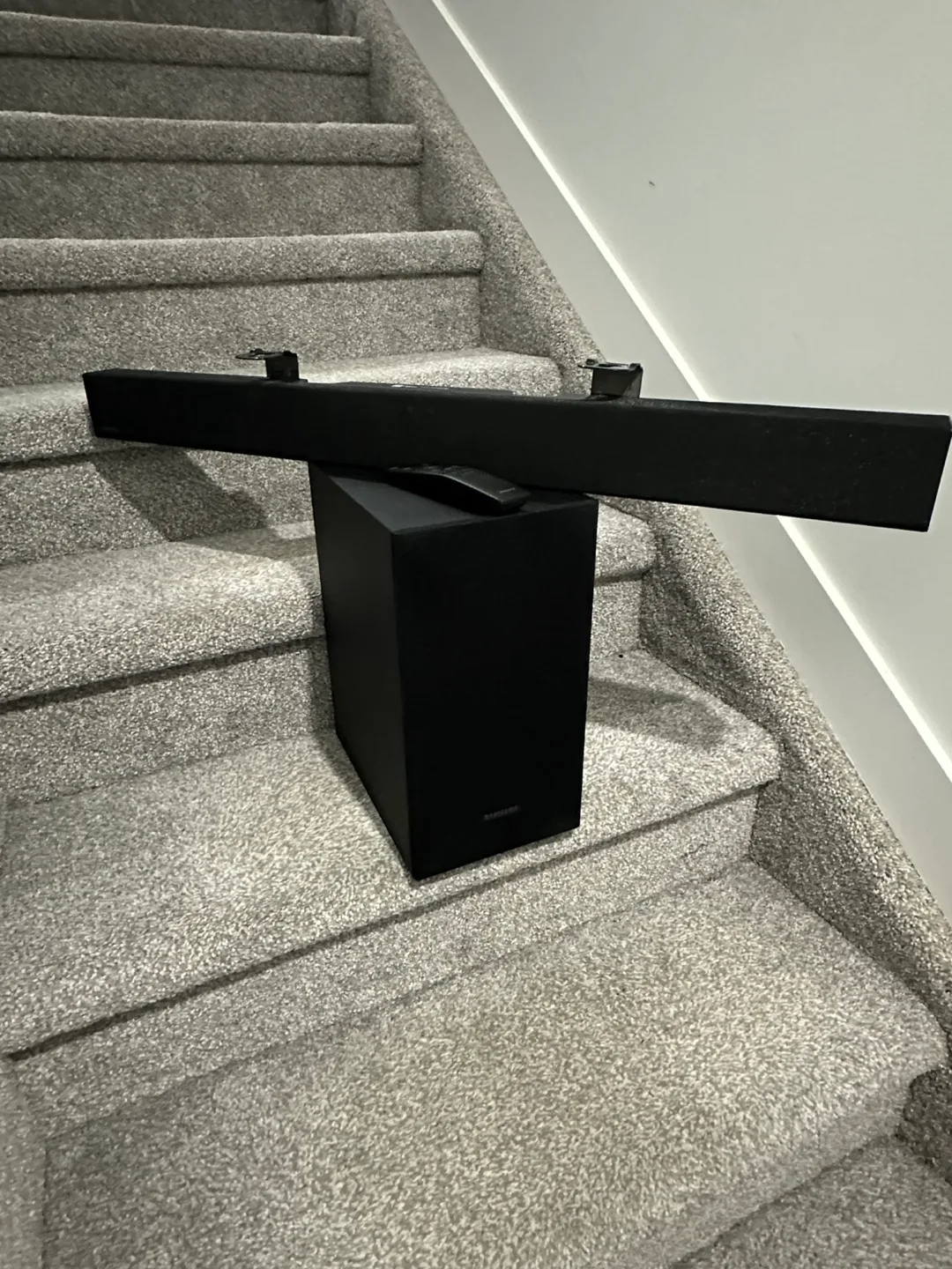 Used Like New – Samsung Sound Bar in a perfect condition. image indicator(7)