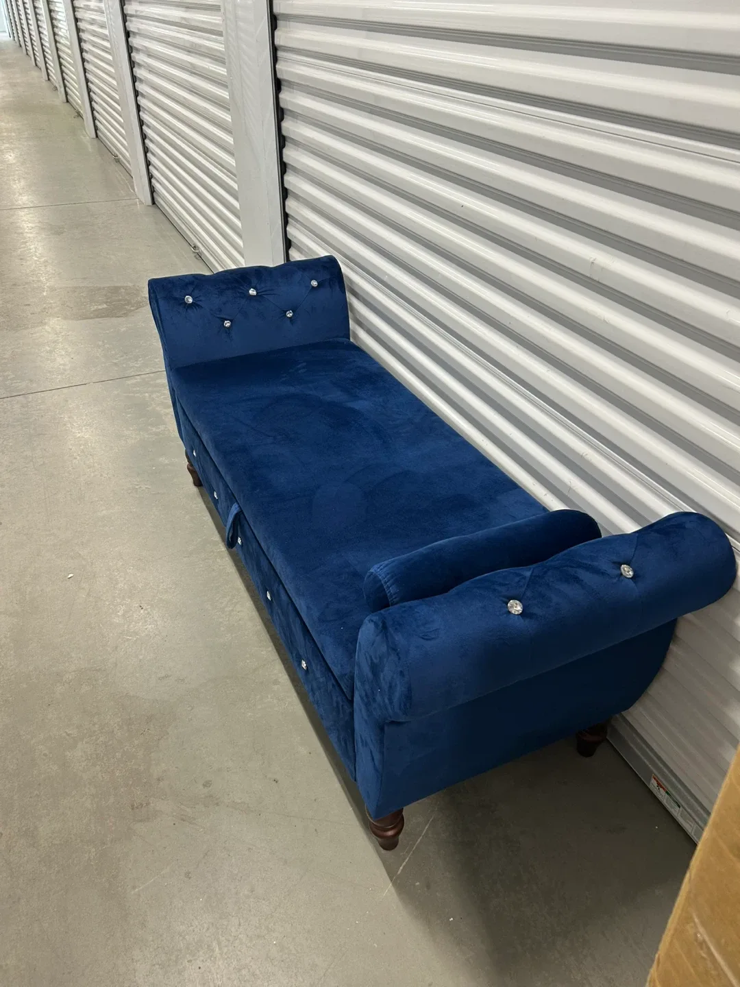 New Blue Velvet Storage Bench image indicator(7)