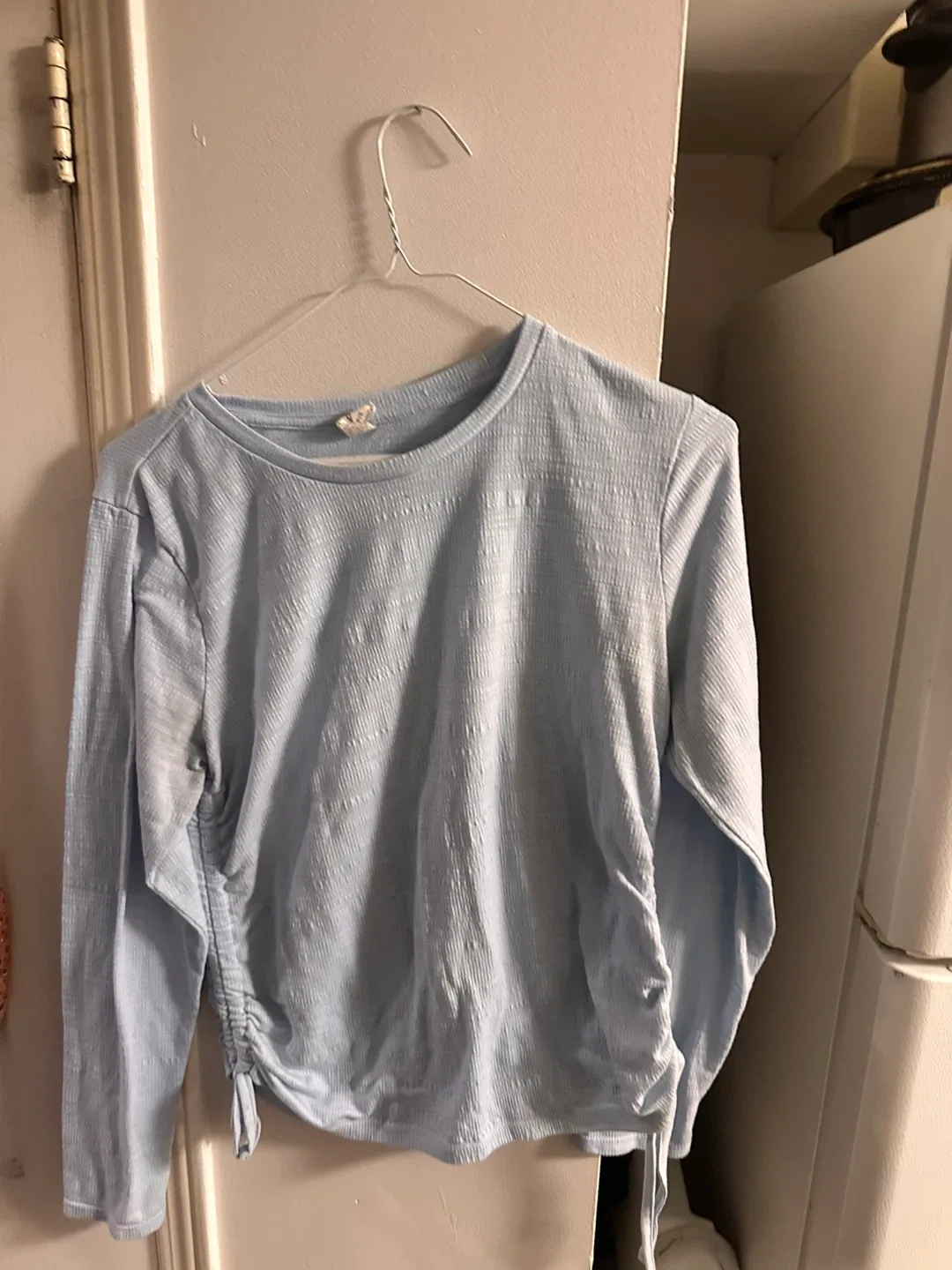 5 Assorted Women's Tops size S image indicator(2)