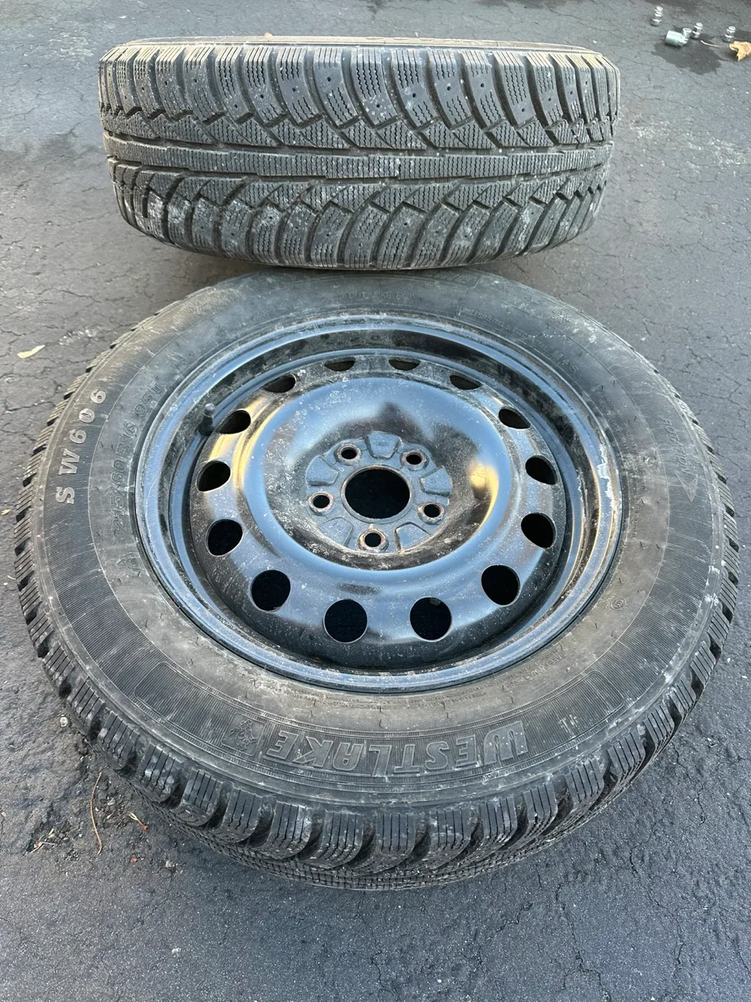 Honda HRV 2023 Winter Tires w/ Steel Rims 215/60R16 image indicator(7)