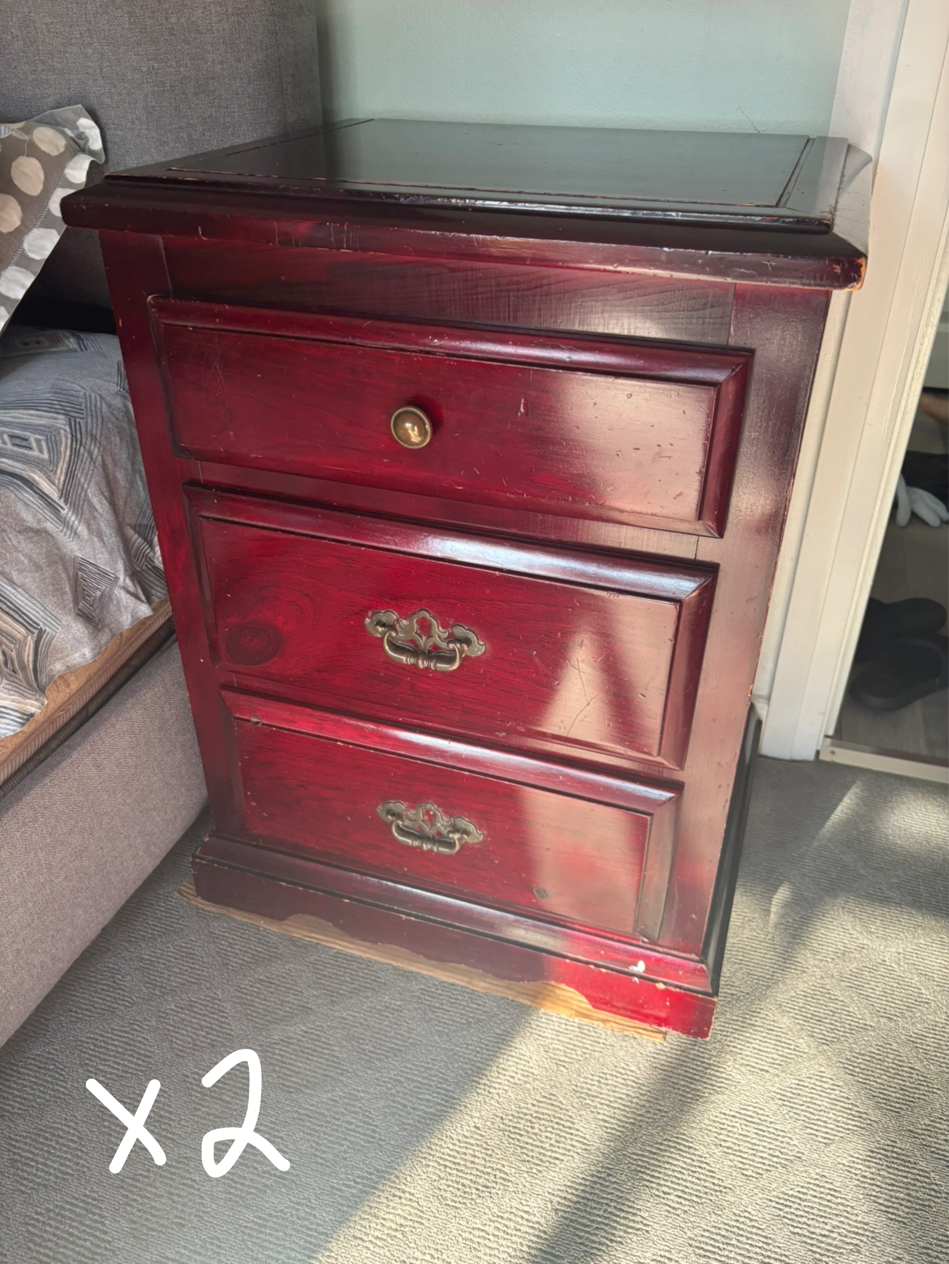 Bedroom Set - Dresser, Armoire, Nightstands (2)