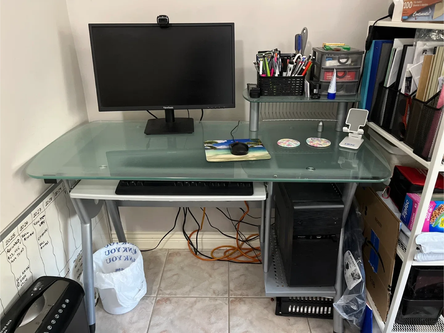 Moving sale office desk OBO
