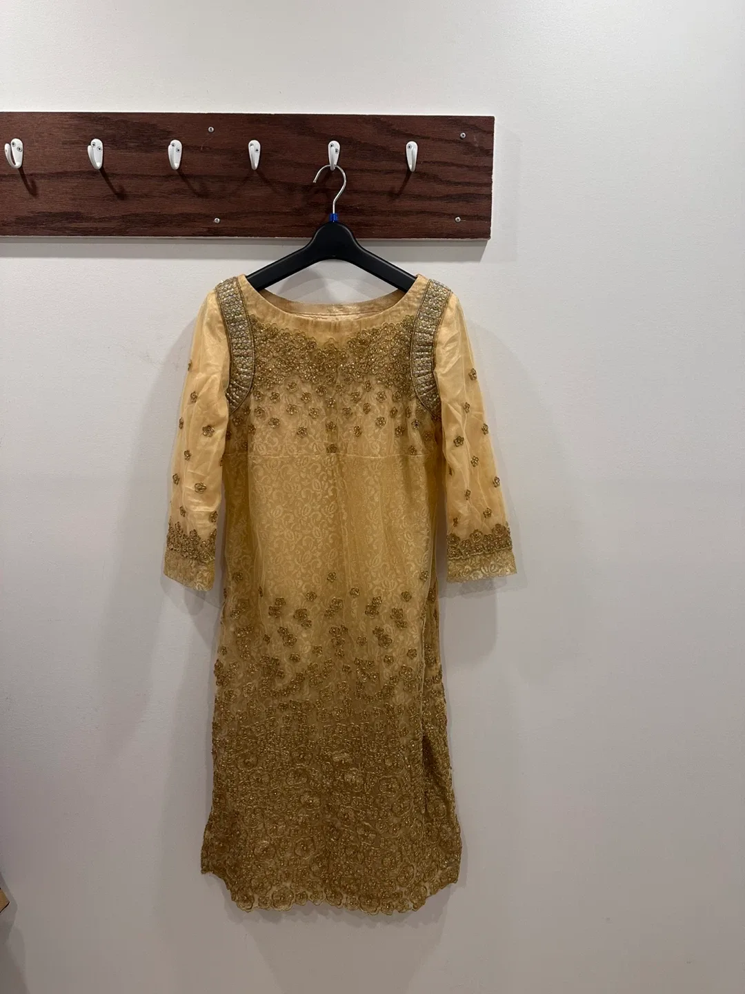 Assorted Indian Sarees & Dress image indicator(10)