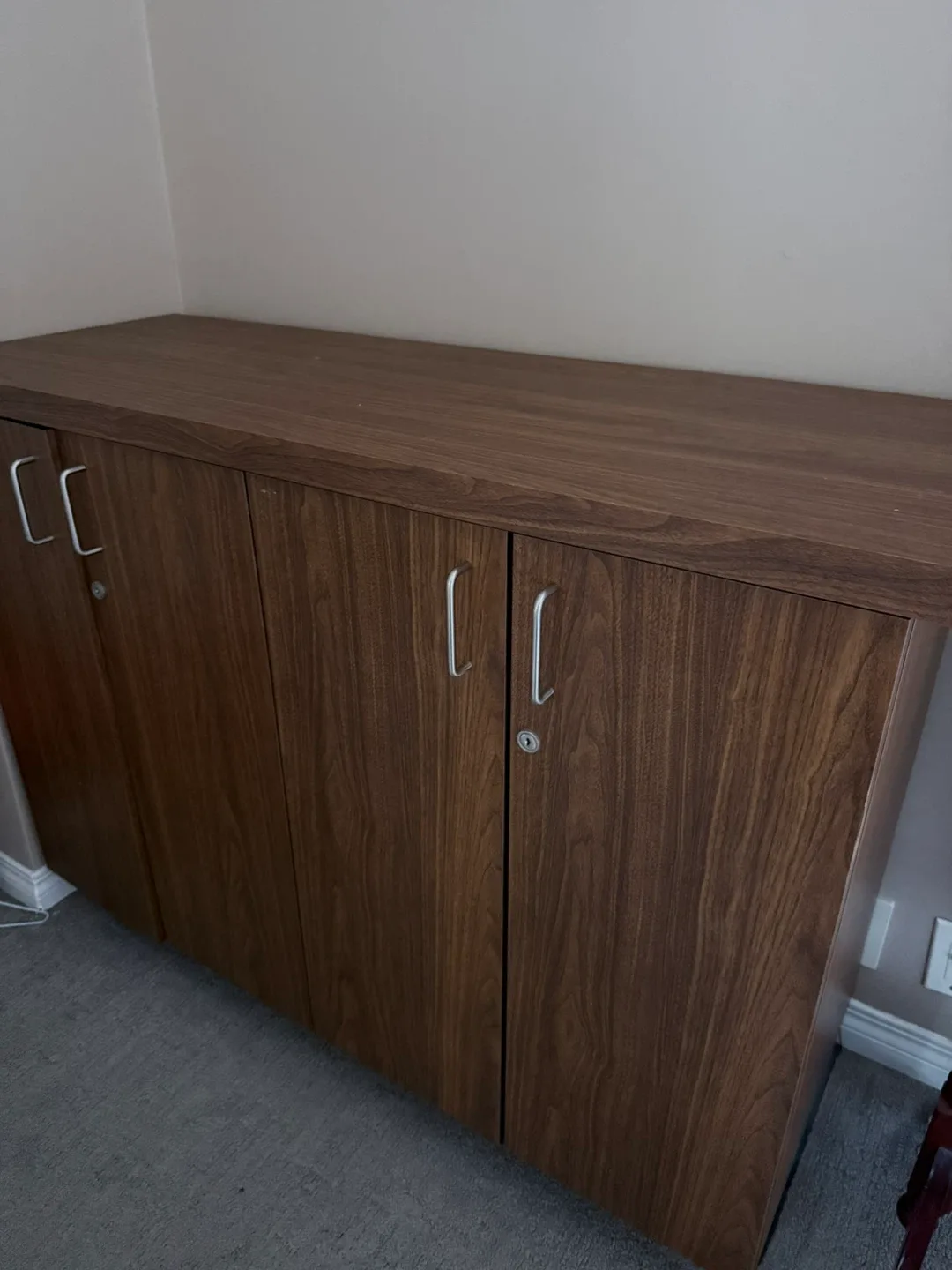 Wooden Dresser & Oval framed standing mirror