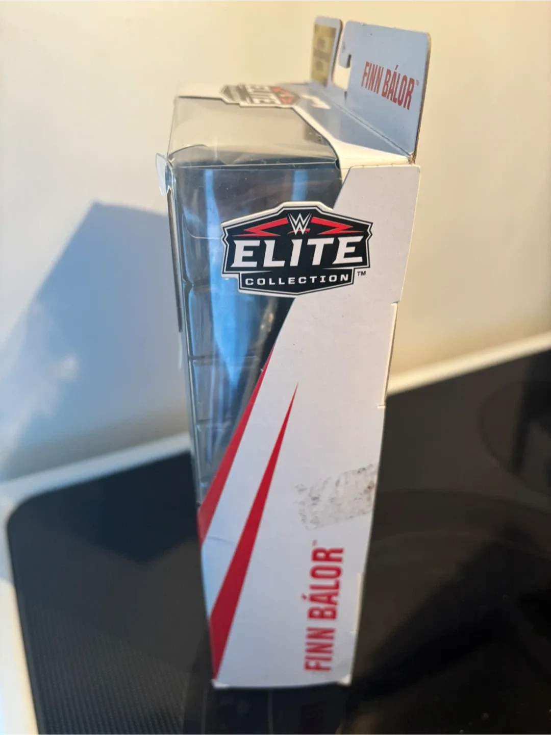 WWE Top Picks Elite Collection Finn Balor 2018 Action Figure image indicator(4)