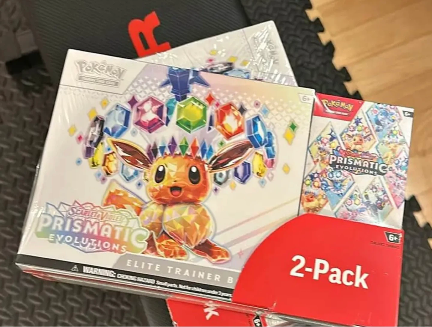 Scarlet & Violet Prismatic Eevee Elite Trainer Box