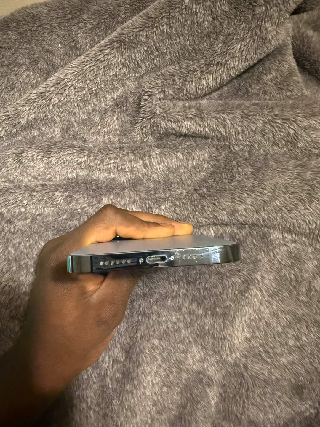 Sierra blue iPhone 13 Pro Max 512GB image indicator(5)