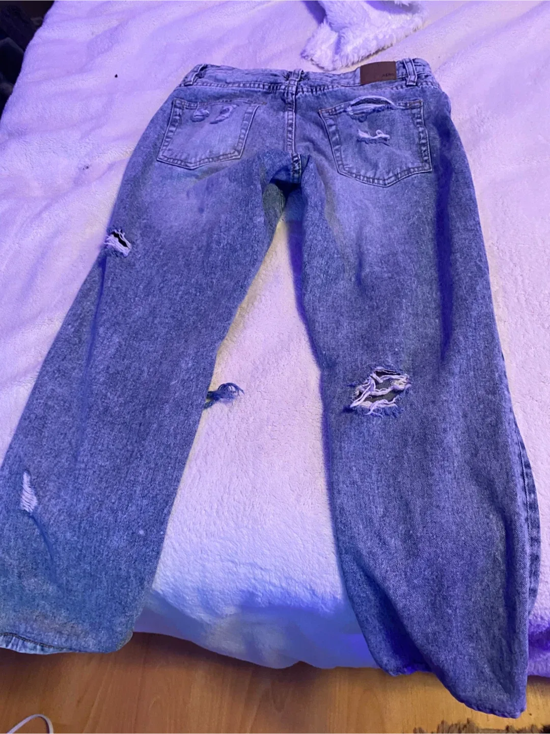 Aeropostale Boyfriend Ripped Jeans image indicator(2)