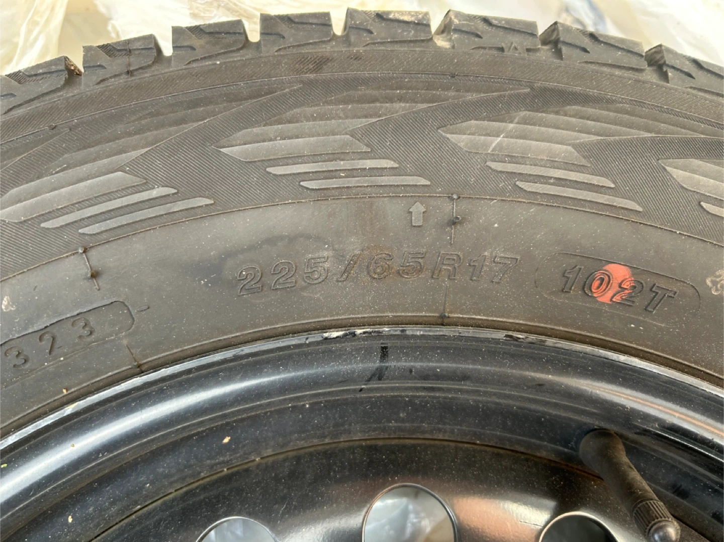 Yokohama IceGuard G075 Studless Winter Tire - 225/65R17