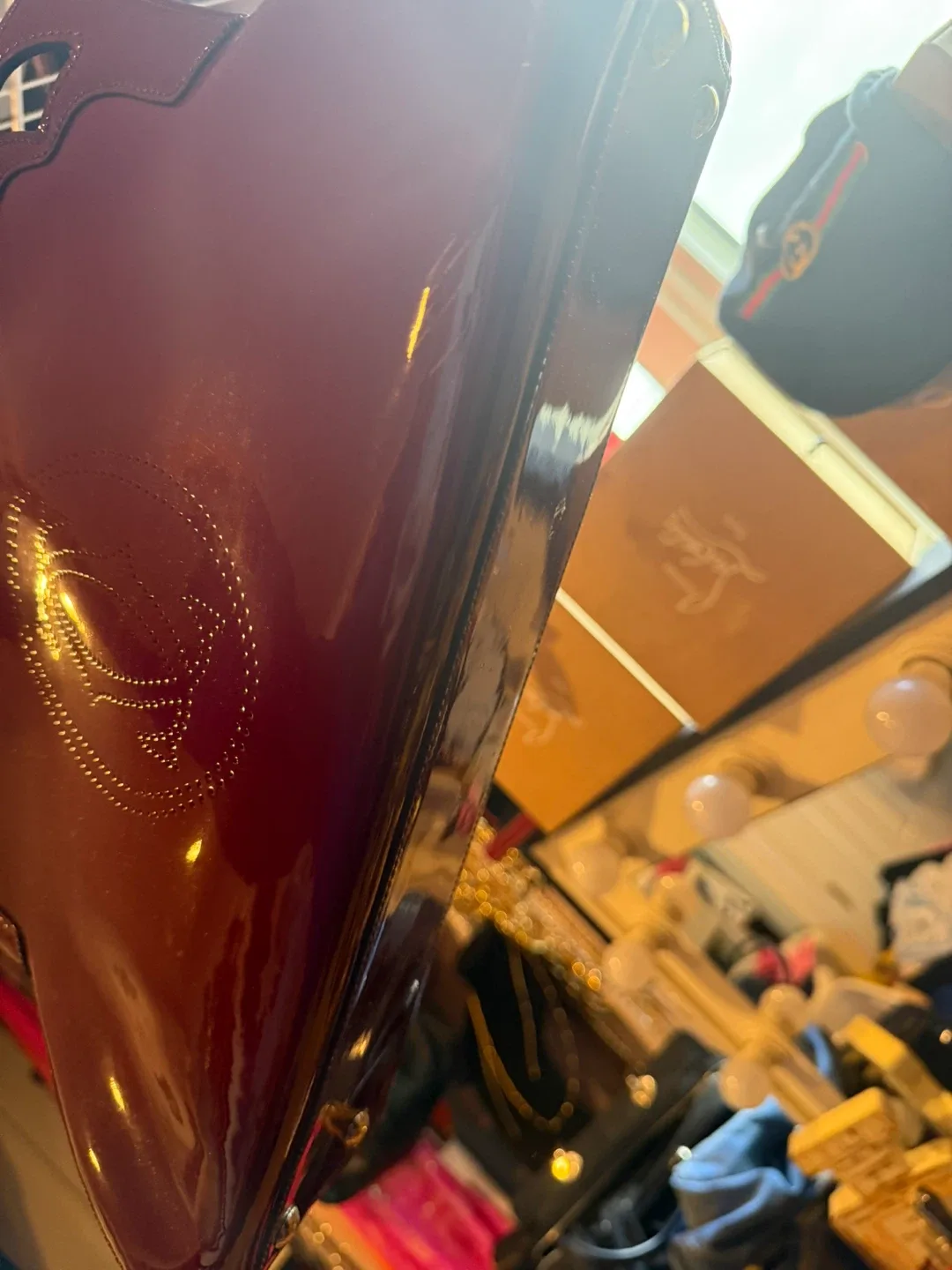 Cartier Burgundy Patent Leather Shoulder Bag image indicator(3)