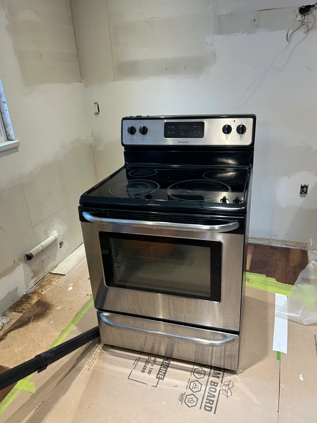 Frigidaire Electric Range