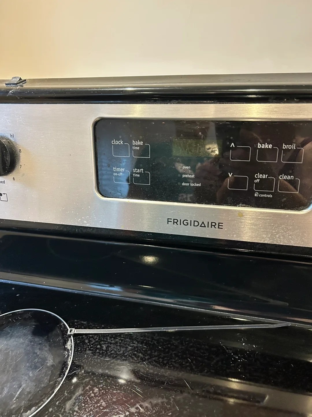 Frigidaire Electric Range image indicator(2)