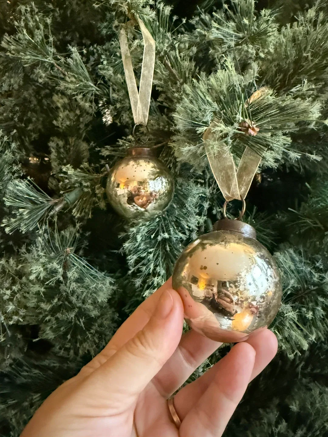 Mercury glass bauble ornaments image indicator(2)