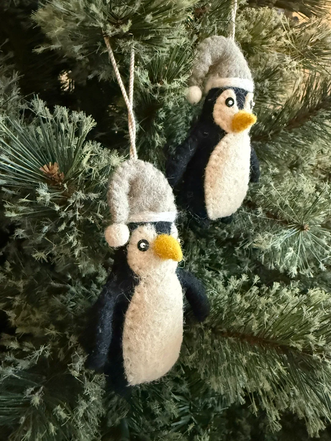 Handmade felted penguin ornaments image indicator(2)