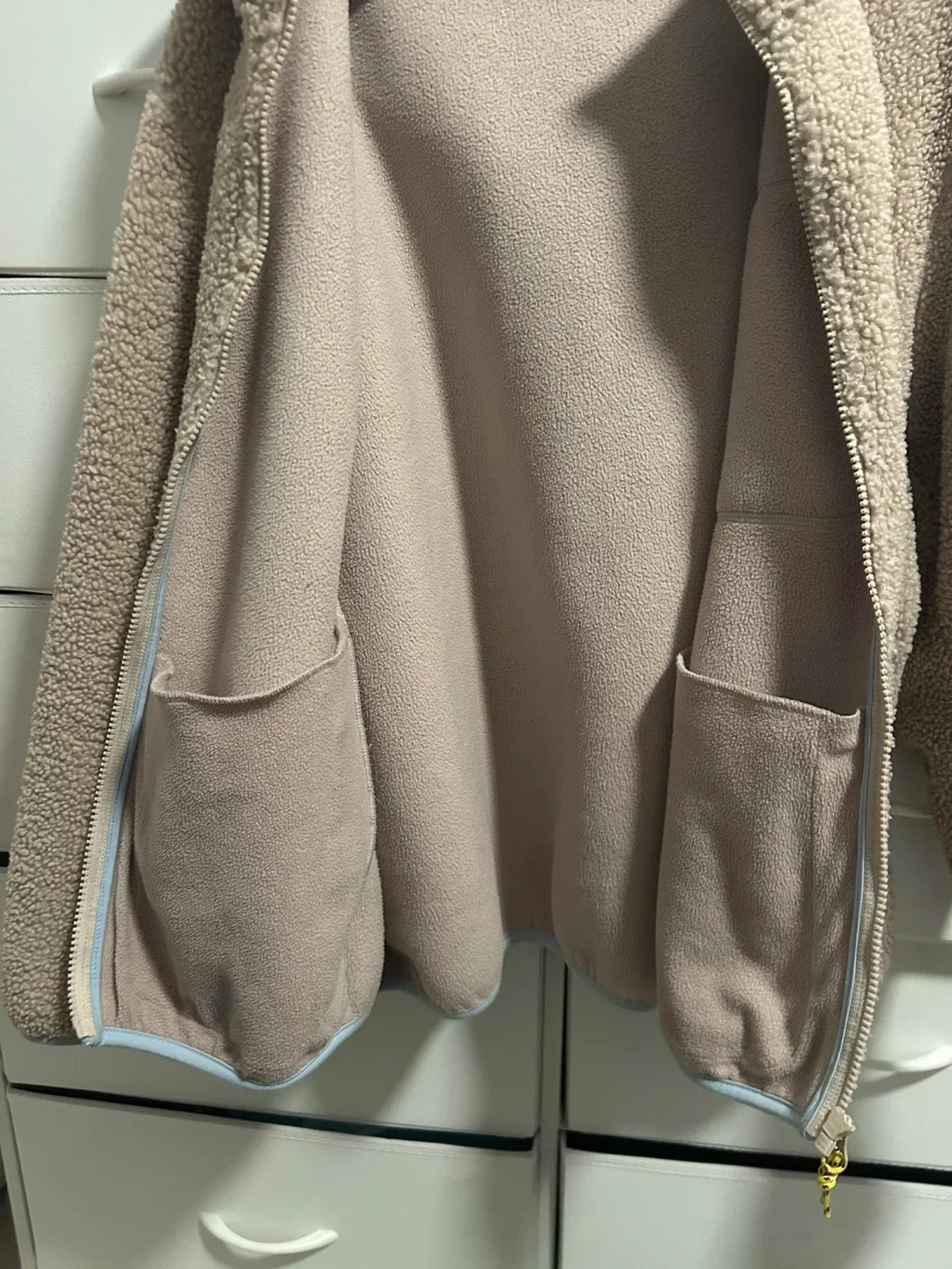 Uniqlo J.W. Anderson Fleece Hoodie image indicator(3)