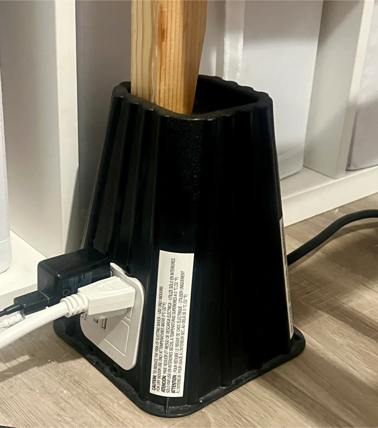 Heavy Duty 7.25 inch Bed Risers with Built-In Outlet image indicator(4)