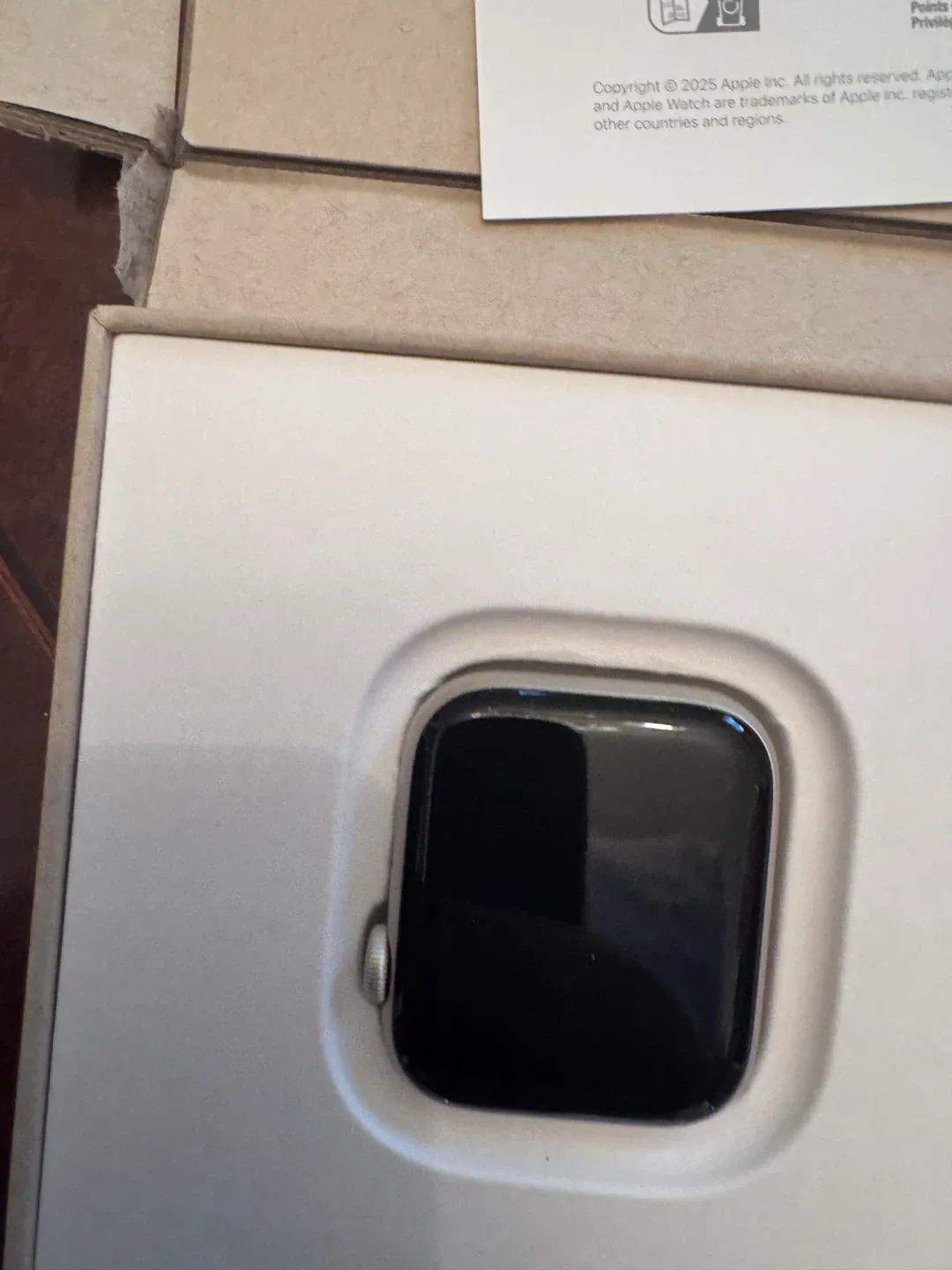 Apple Watch SE 4 GPS 44mml Apple Watch with Black Band image indicator(6)