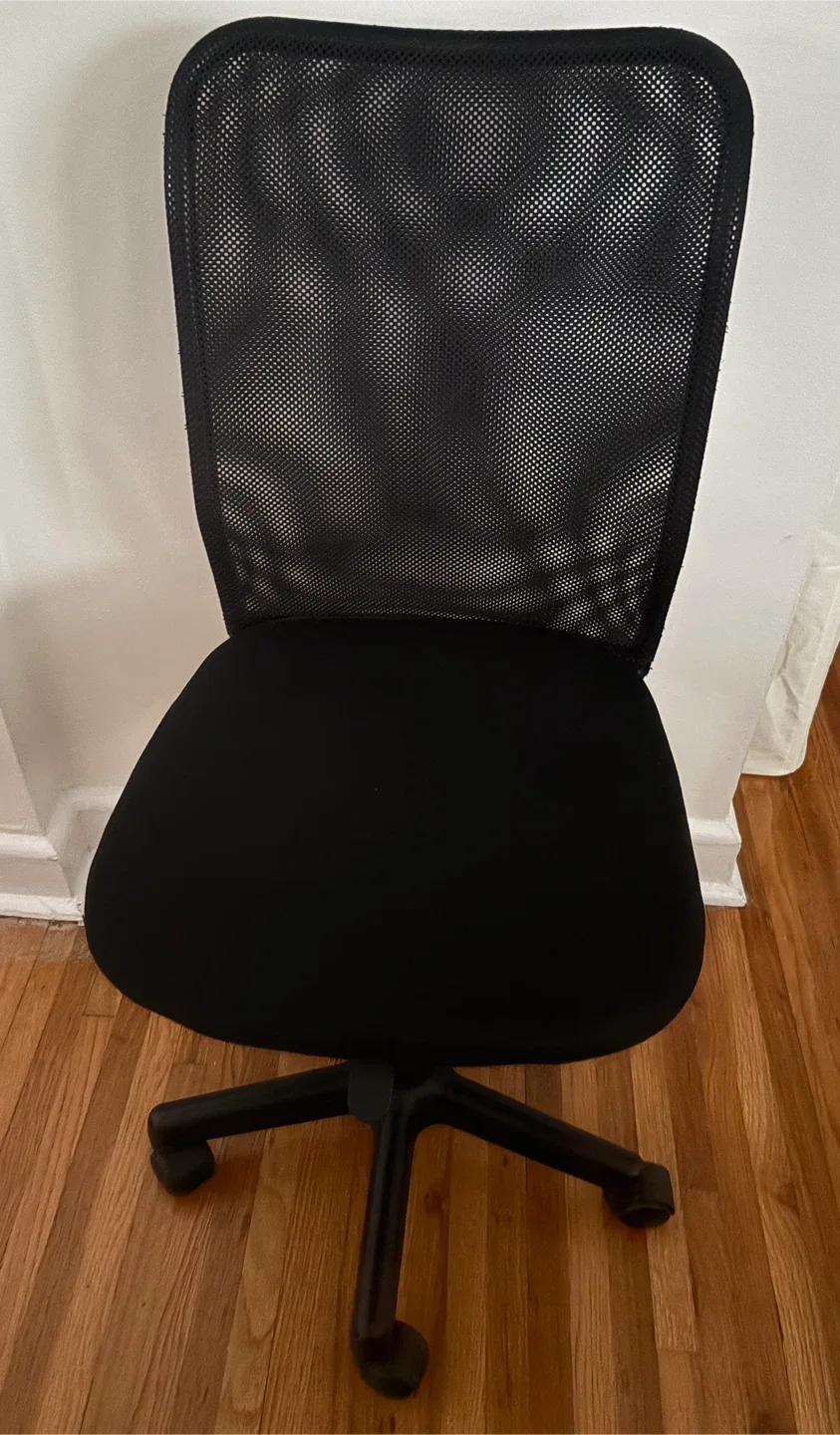 Black Mesh Office Chair