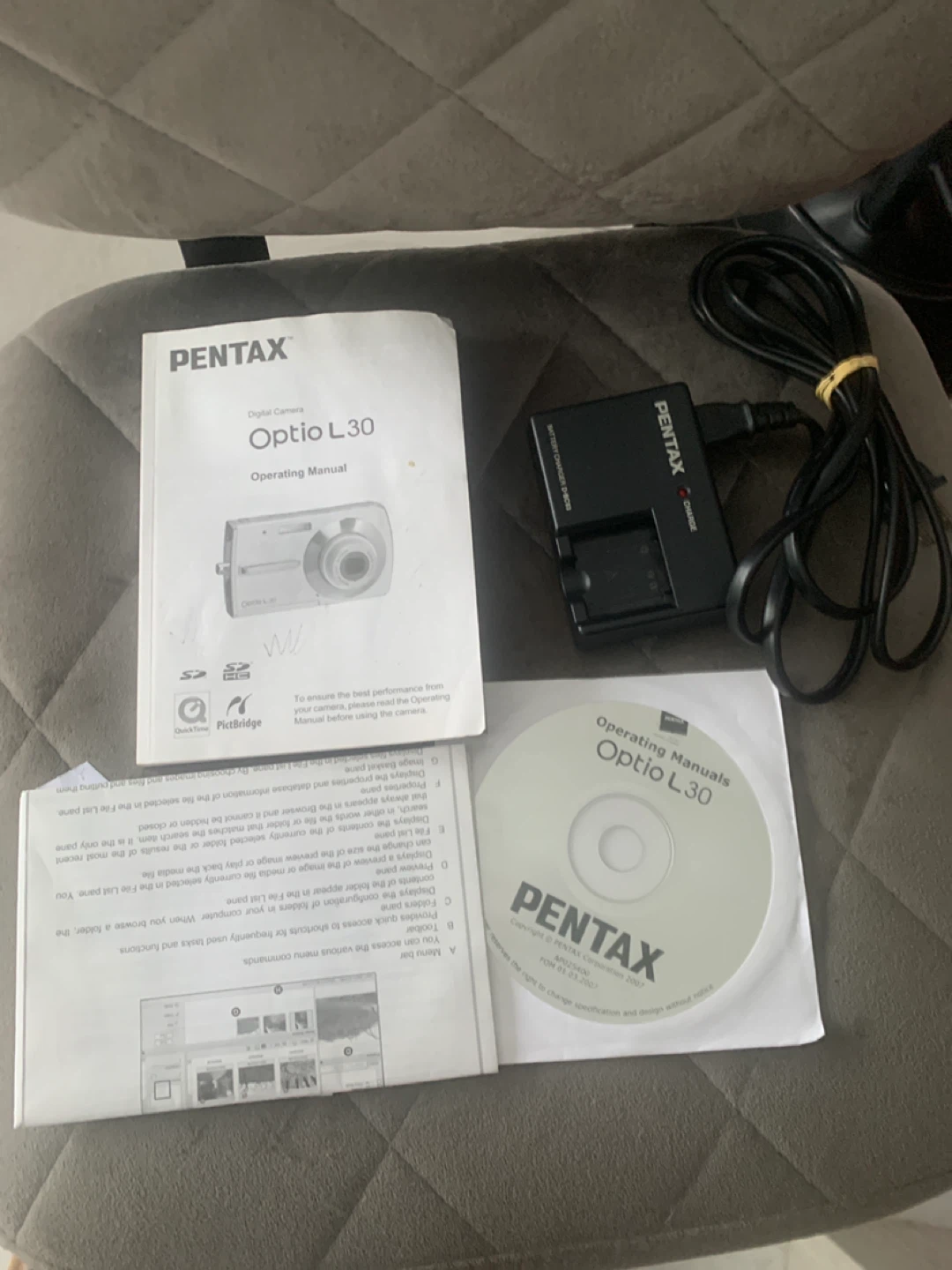 Pentax Optio L30 Digital Camera CHARGER
