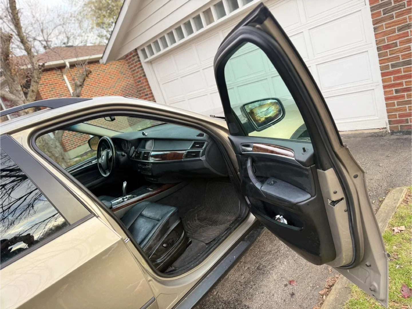 BMW X5 SUV image indicator(7)