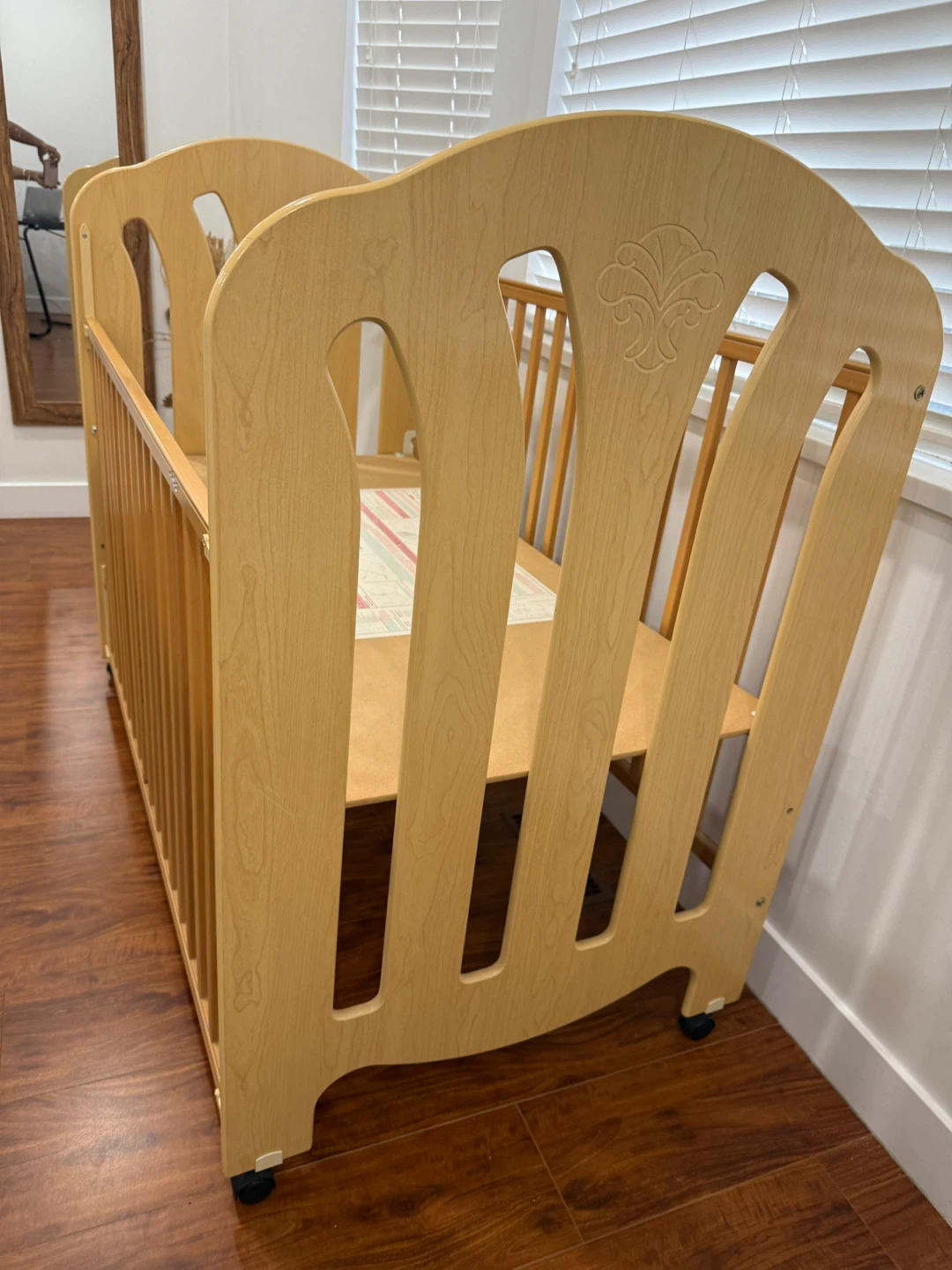 Wooden Baby Crib - photo 2